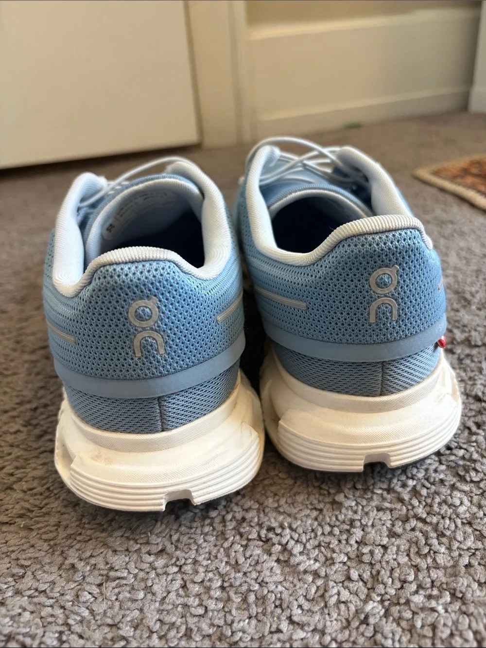 On Clouds Women's Athletic Shoes - Light Blue